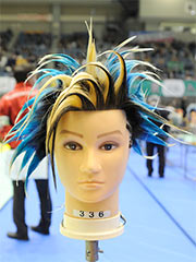 理容部門チャレンジアートヘア金賞（前）