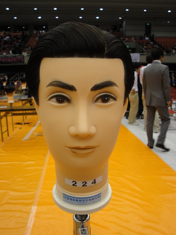 理容部門ミディアムカット基本整髪金賞